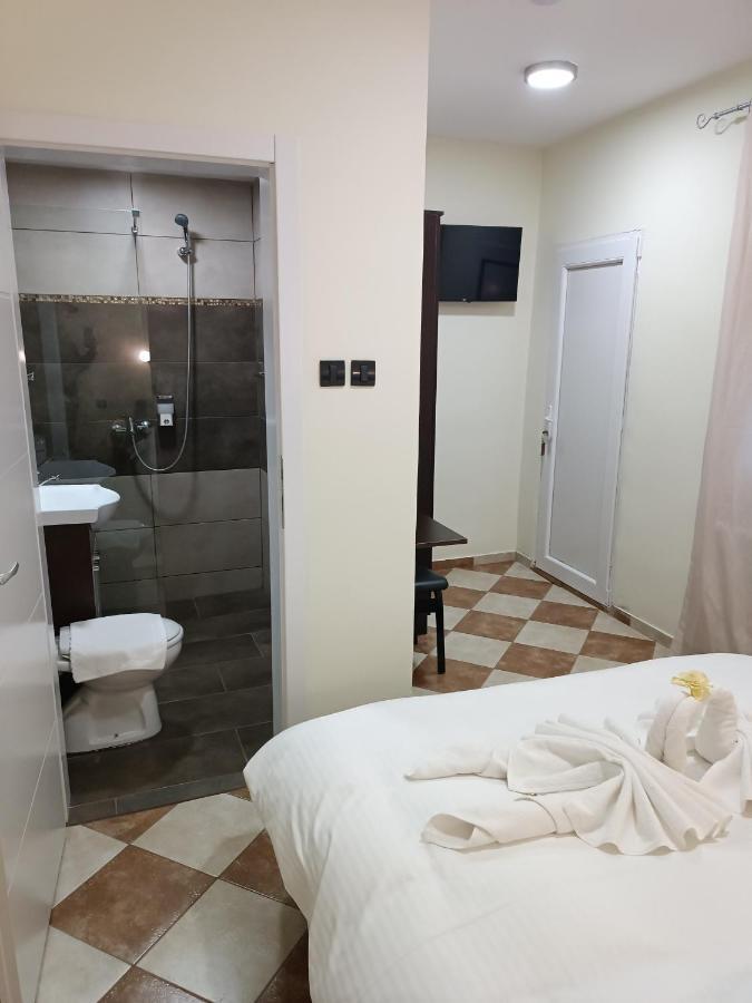 V & V Villa Lalince エクステリア 写真